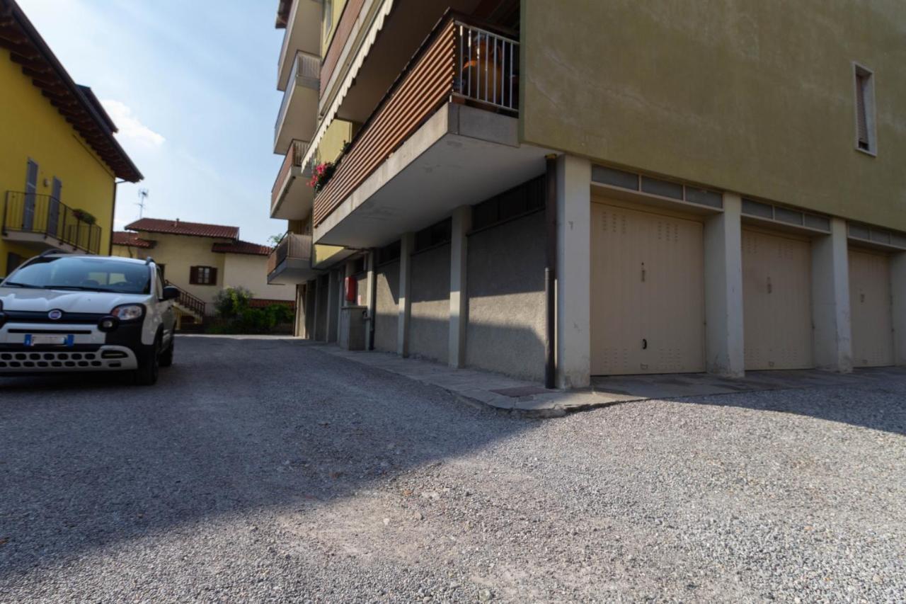 Mamma Ciccia Holiday Home - Casa Imperia Mandello del Lario Eksteriør billede