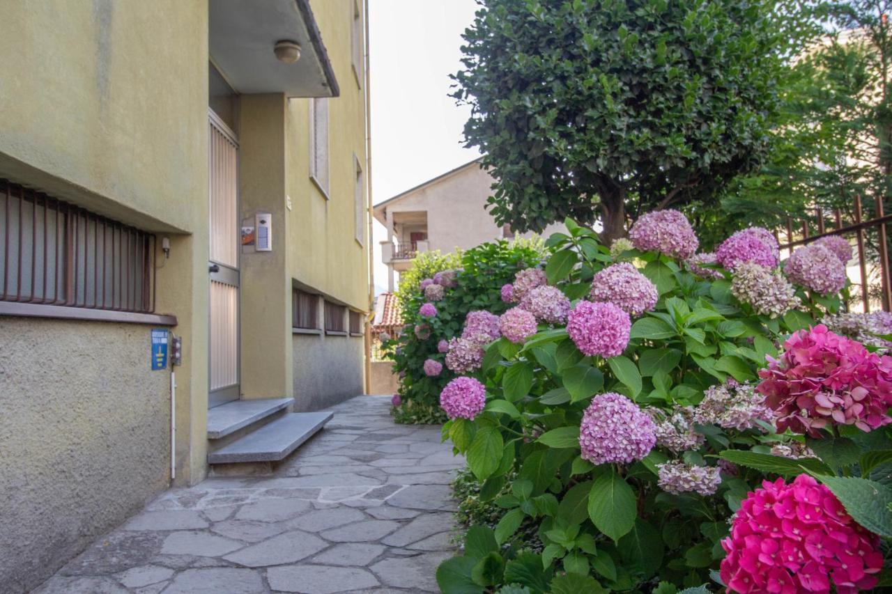 Mamma Ciccia Holiday Home - Casa Imperia Mandello del Lario Eksteriør billede