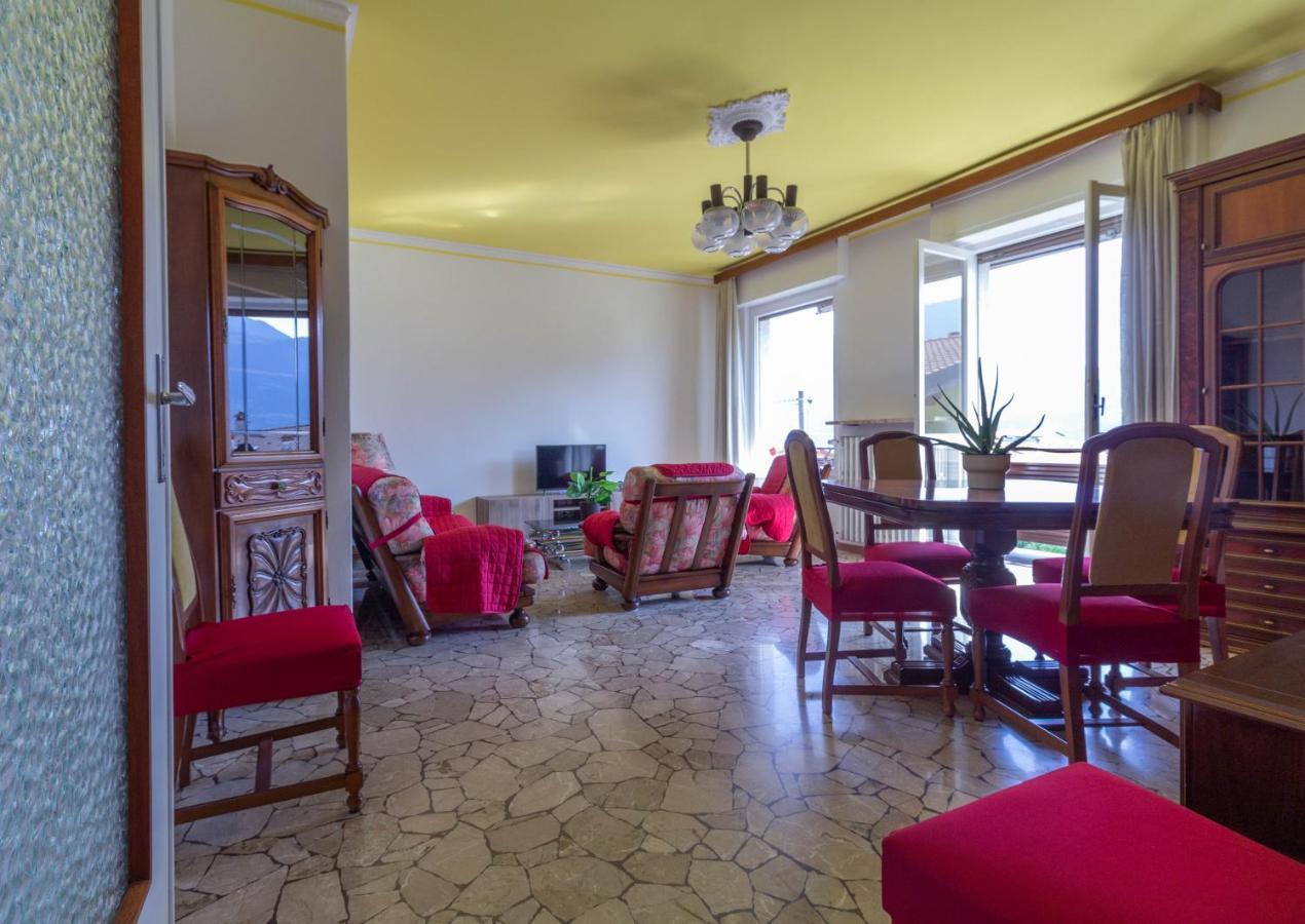 Mamma Ciccia Holiday Home - Casa Imperia Mandello del Lario Eksteriør billede
